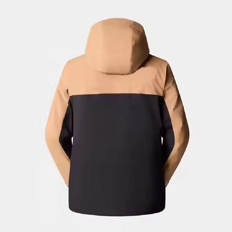 Warme Skijacke für den Winter im Freien