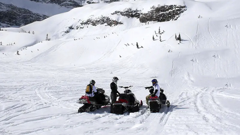 メンズスノーモービルよだれかけ