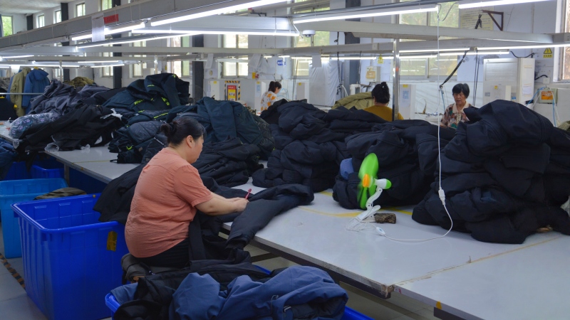 Fábrica de petos y chaquetas para pesca en hielo Fábrica de petos y chaquetas para pesca en hielo