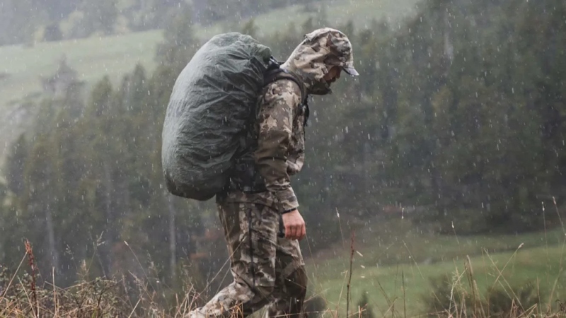 hunting rain suit camouflage.jpg hunting rain suit camouflage.jpg