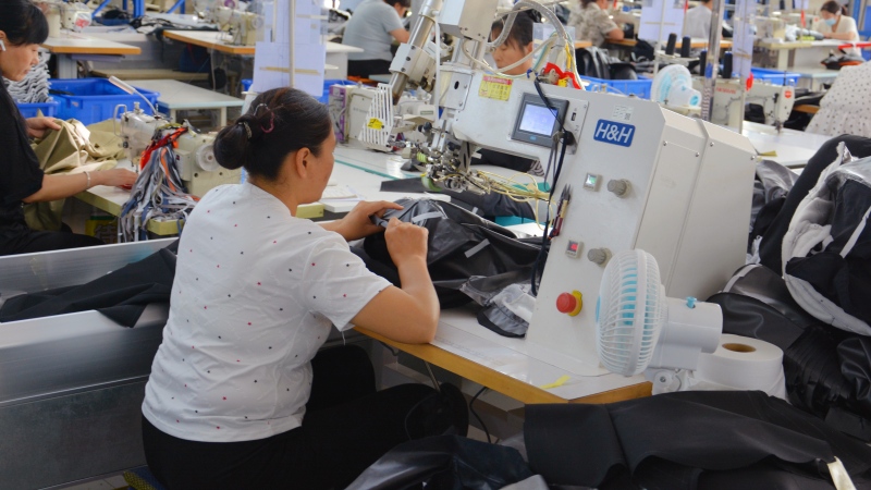 ملابس صيد السمك على الجليد ملابس صيد السمك على الجليد