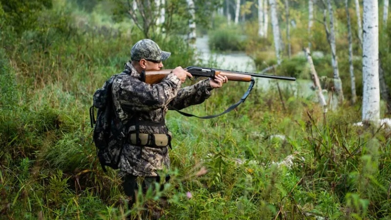 bavaglini da caccia isolati per climi freddi