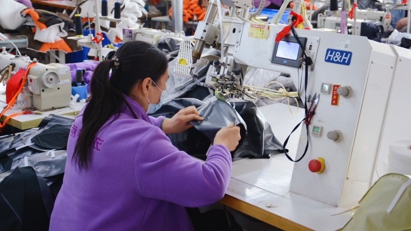 Fabbrica di pantaloni da sci