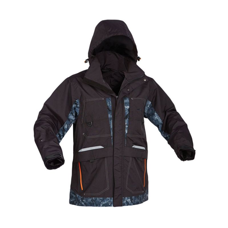 Уличная куртка из жесткого материала