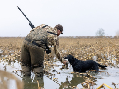Bekleidung für die Wasservogeljagd